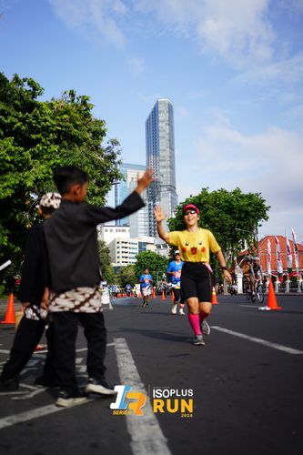 Race photo from Isoplus Run 2024 Surabaya