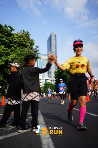 Race photo from Isoplus Run 2024 Surabaya