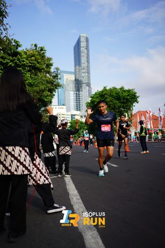 Race photo from Isoplus Run 2024 Surabaya