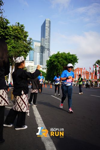 Race photo from Isoplus Run 2024 Surabaya