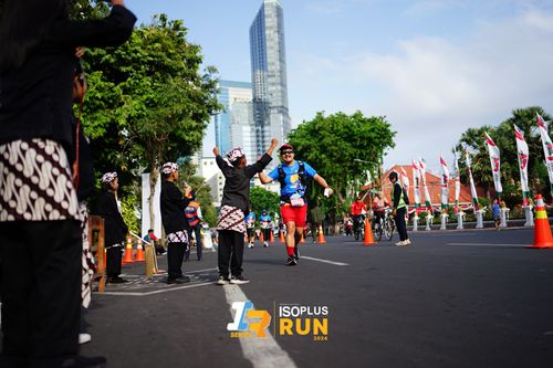 Race photo from Isoplus Run 2024 Surabaya