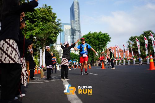 Race photo from Isoplus Run 2024 Surabaya