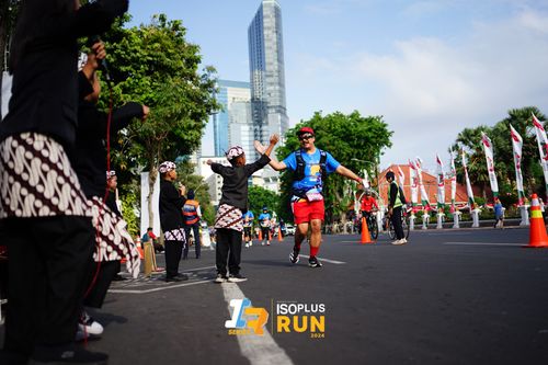 Race photo from Isoplus Run 2024 Surabaya