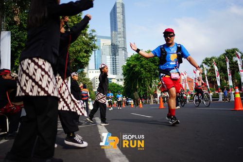 Race photo from Isoplus Run 2024 Surabaya