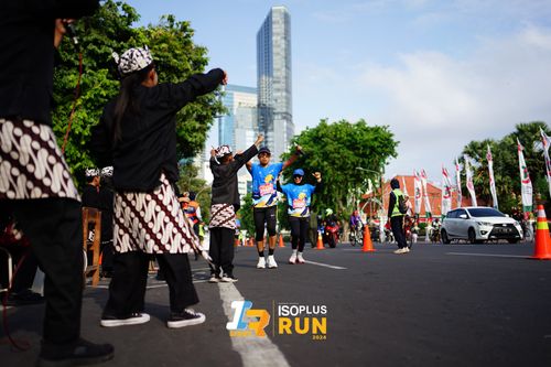 Race photo from Isoplus Run 2024 Surabaya