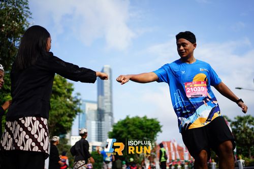 Race photo from Isoplus Run 2024 Surabaya