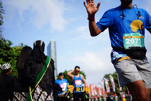 Race photo from Isoplus Run 2024 Surabaya
