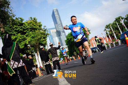 Race photo from Isoplus Run 2024 Surabaya
