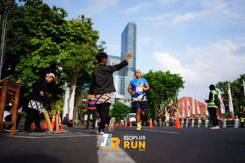 Race photo from Isoplus Run 2024 Surabaya