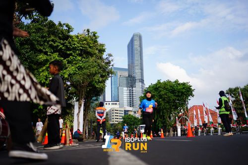 Race photo from Isoplus Run 2024 Surabaya