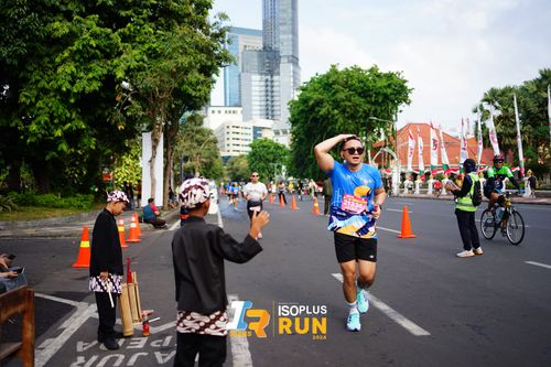 Race photo from Isoplus Run 2024 Surabaya