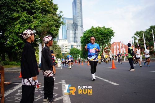 Race photo from Isoplus Run 2024 Surabaya