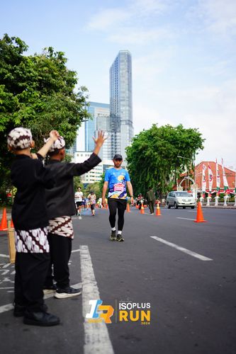 Race photo from Isoplus Run 2024 Surabaya