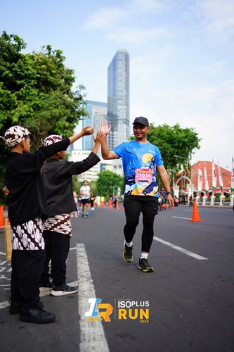 Race photo from Isoplus Run 2024 Surabaya