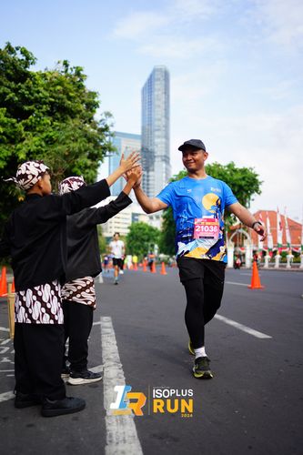 Race photo from Isoplus Run 2024 Surabaya