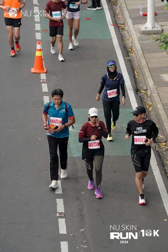 Race photo from Nu Skin Run 10K