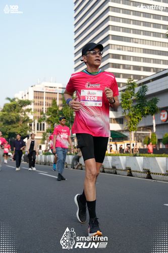 Race photo from Smartfren Run 2025 