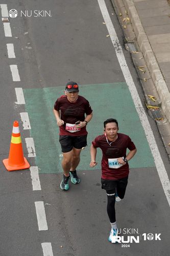 Race photo from Nu Skin Run 10K