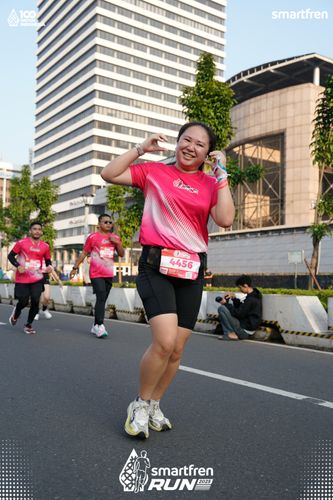 Race photo from Smartfren Run 2025 