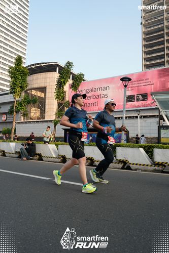 Race photo from Smartfren Run 2025 