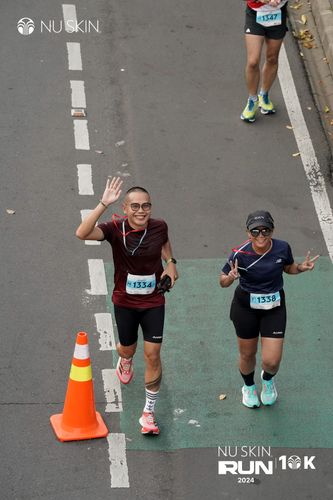 Race photo from Nu Skin Run 10K