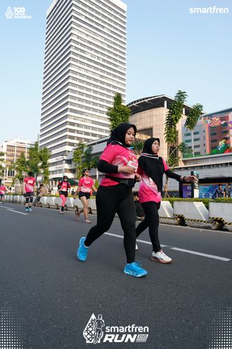 Race photo from Smartfren Run 2025 