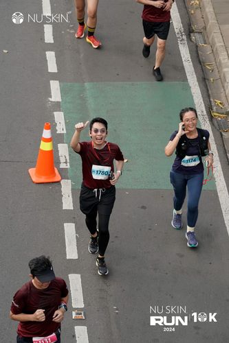 Race photo from Nu Skin Run 10K