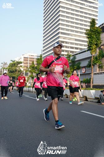 Race photo from Smartfren Run 2025 
