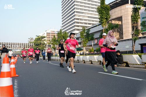 Race photo from Smartfren Run 2025 