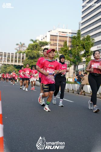Race photo from Smartfren Run 2025 
