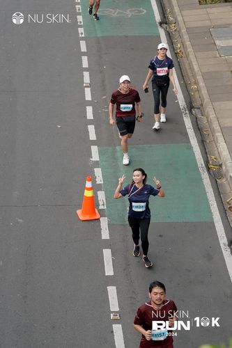 Race photo from Nu Skin Run 10K