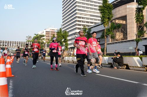 Race photo from Smartfren Run 2025 