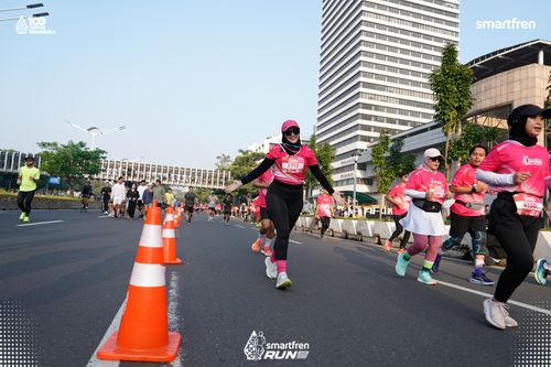 Race photo from Smartfren Run 2025 