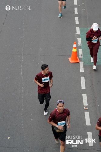 Race photo from Nu Skin Run 10K