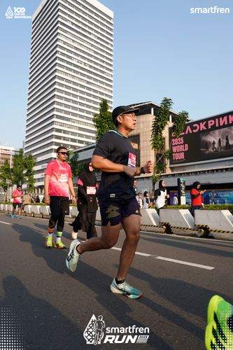 Race photo from Smartfren Run 2025 
