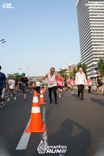 Race photo from Smartfren Run 2025 
