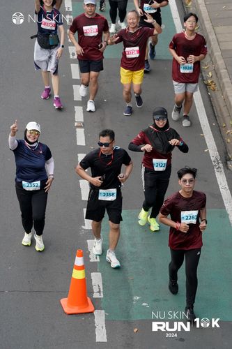 Race photo from Nu Skin Run 10K