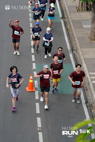 Race photo from Nu Skin Run 10K
