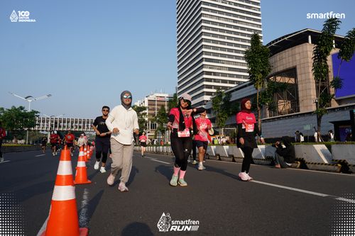 Race photo from Smartfren Run 2025 