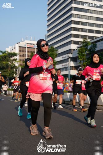 Race photo from Smartfren Run 2025 