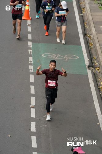 Race photo from Nu Skin Run 10K