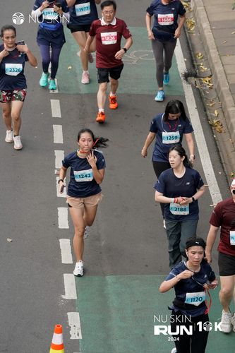 Race photo from Nu Skin Run 10K