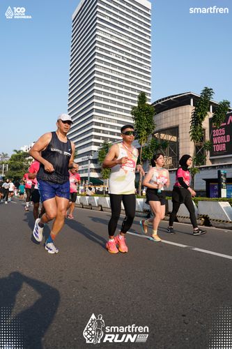 Race photo from Smartfren Run 2025 