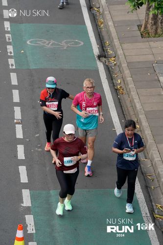 Race photo from Nu Skin Run 10K
