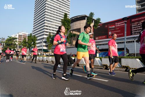 Race photo from Smartfren Run 2025 