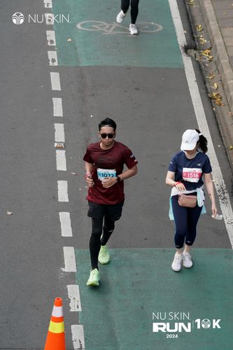 Race photo from Nu Skin Run 10K