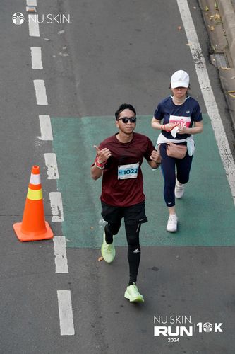 Race photo from Nu Skin Run 10K