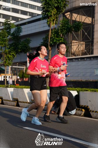 Race photo from Smartfren Run 2025 