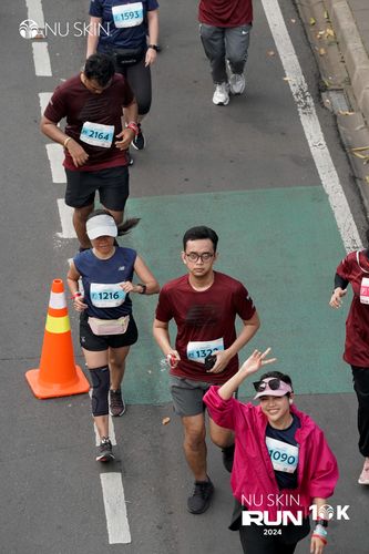 Race photo from Nu Skin Run 10K