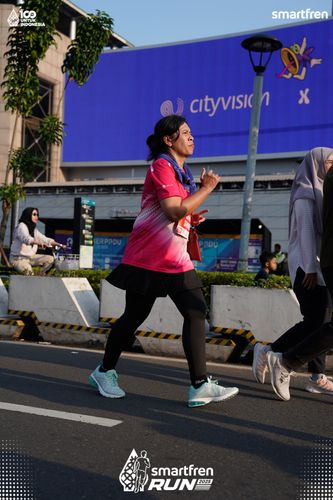 Race photo from Smartfren Run 2025 